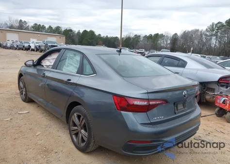 2022 Volkswagen Jetta 1.5T Se z USA, uszkodzony, nr VIN 3VW7M7BU7NM010702